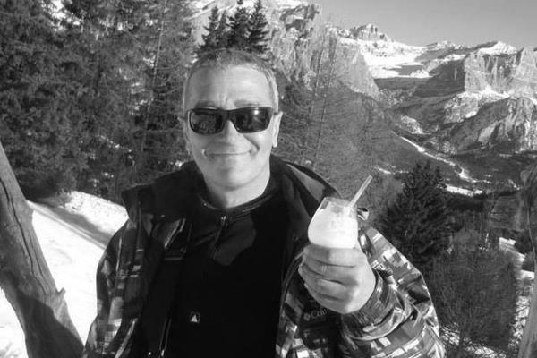 NIJE IZDRŽAO: Preminuo padobranac teško povređen posle pada tokom skoka iz aviona