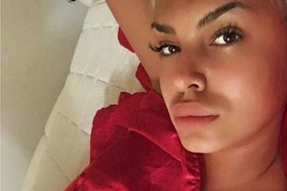 U KREVETU SA BIVŠIM DEČKOM SLAVNE PEVAČICE! Posle snimka Šaka Polumente, maloletna M.V. objavila još šokantniju fotku! (FOTO)