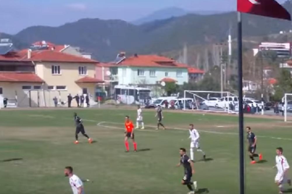 NE, OVO SE NIJE DESILO U SRPSKOJ BETON LIGI, IAKO JE SULUDO: Fudbaler kupljen za 10 litara maslinovog ulja! (FOTO) (VIDEO)