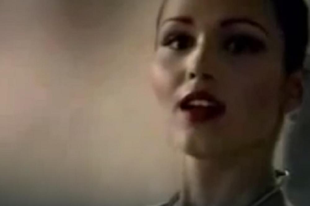 PRVI PUT SE POJAVILA U SPOTU TOŠETA PROESKOG: Danas je svi znate i njeno lice gledate na TV-u (FOTO) (VIDEO)