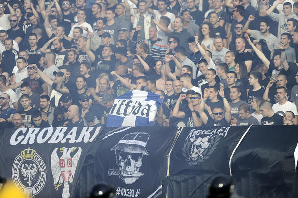 Ove fotke Grobari šeruju kao ludi pred meč sa Olimpijakosom! (FOTO)