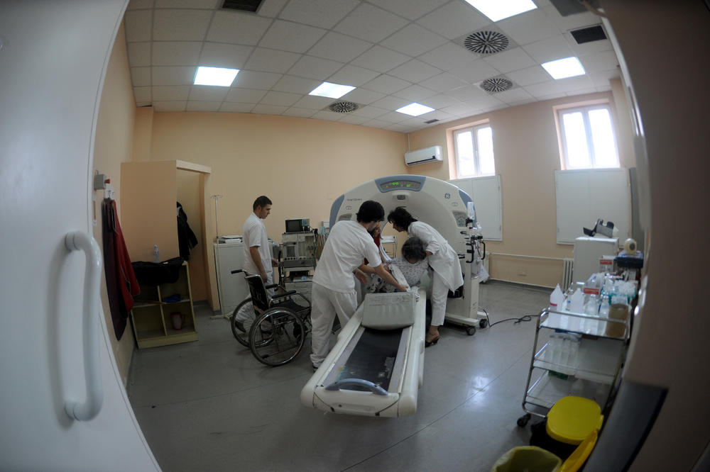 KOSOVSKI ALBANCI osuđeni zbog UZIMANJA LJUDSKIH ORGANA: Supruga jednog od njih NAPRAVILA HAOS U SUDNICI!