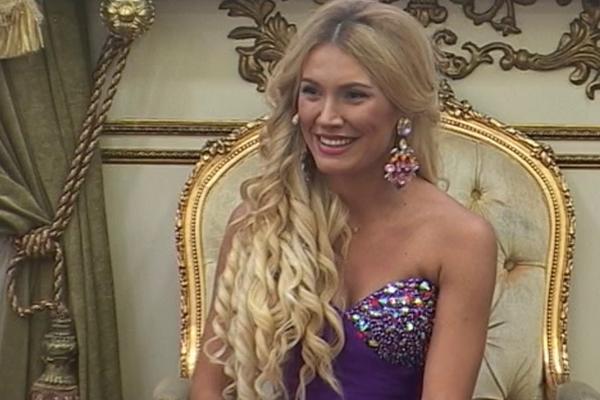 OBOŽAVALI STE JE KAO VODITELJKU "PAROVA" A ŠTA SE DESILO BOJANI RISTIVOJEVIĆ DANAS? Pogledajte je samo! (FOTO)