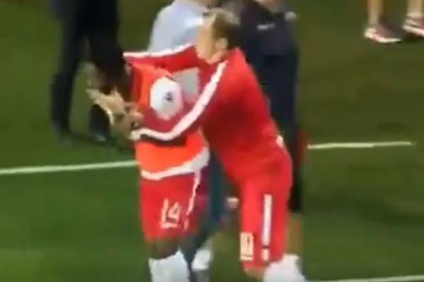 MOŽDA SI BEŽAO ŠTOPERIMA SPARTE, ALI MENI NEĆEŠ: Ono što je Milijaš radio Boaćiju se zove mobing na radnom mestu! (VIDEO)