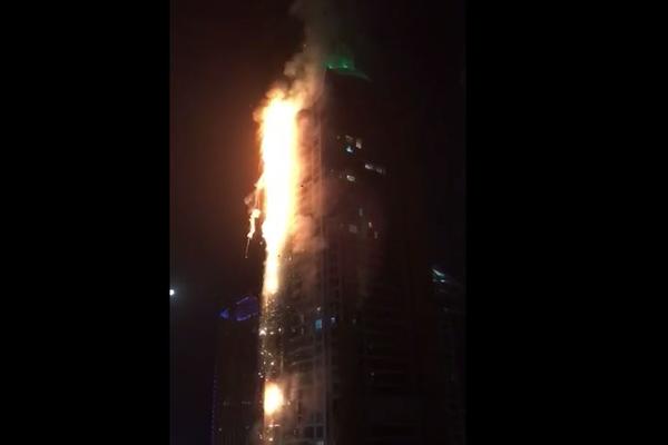 VELIKI POŽAR U DUBAIJU: Gori Marina Torch Tower, jedna od najviših zgrada na svetu (VIDEO)