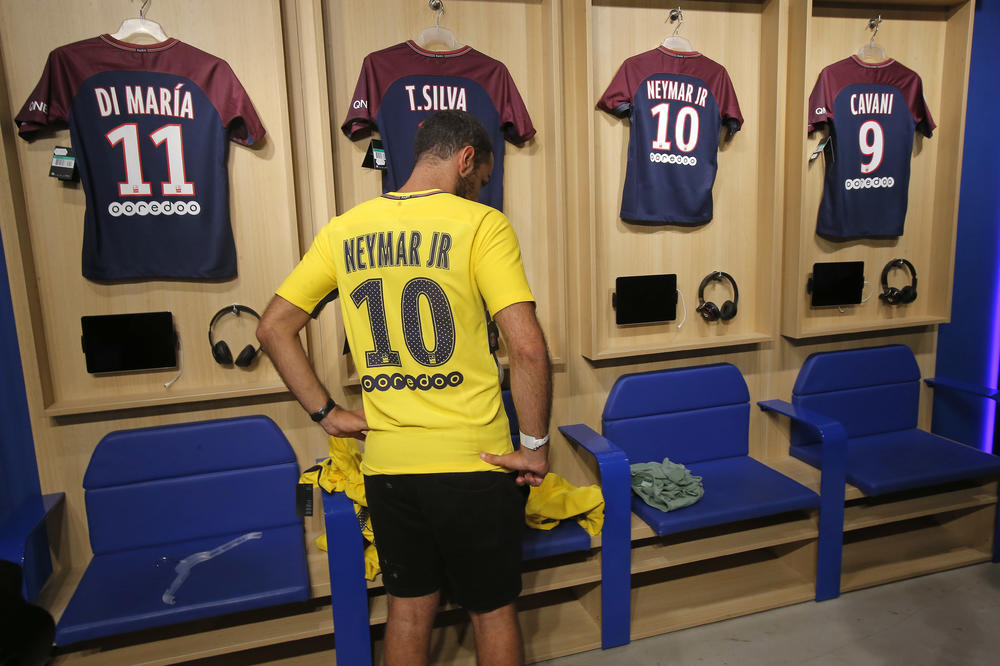 Kutinjo, dobro je što te Liverpul ne pušta tamo! Nejmar opet vređao Barselonu! (FOTO)