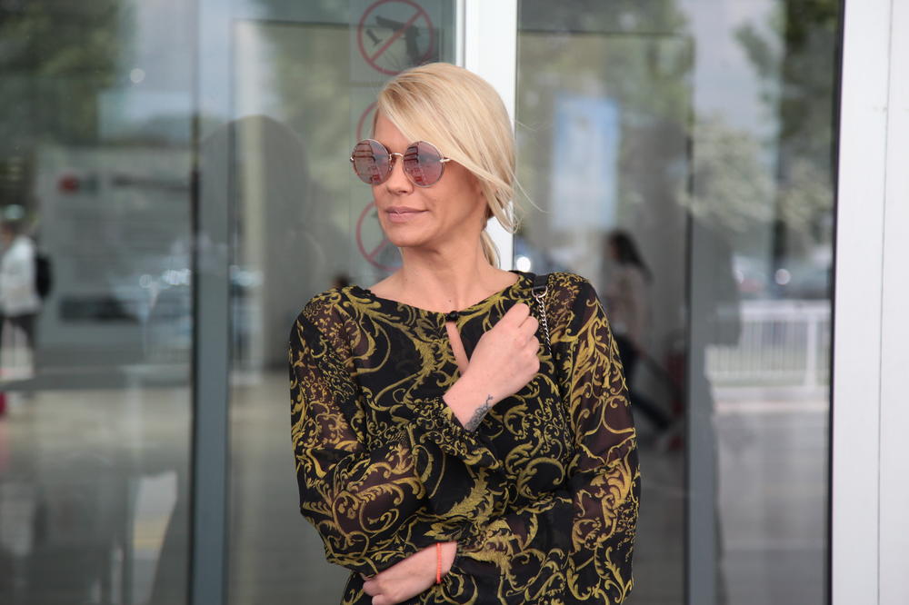 UGROŽAVA ZDRAVLJE BEBE, A NE ŽELI DA STANE: Nata će zbog ovoga morati na OZBILJNU TERAPIJU!