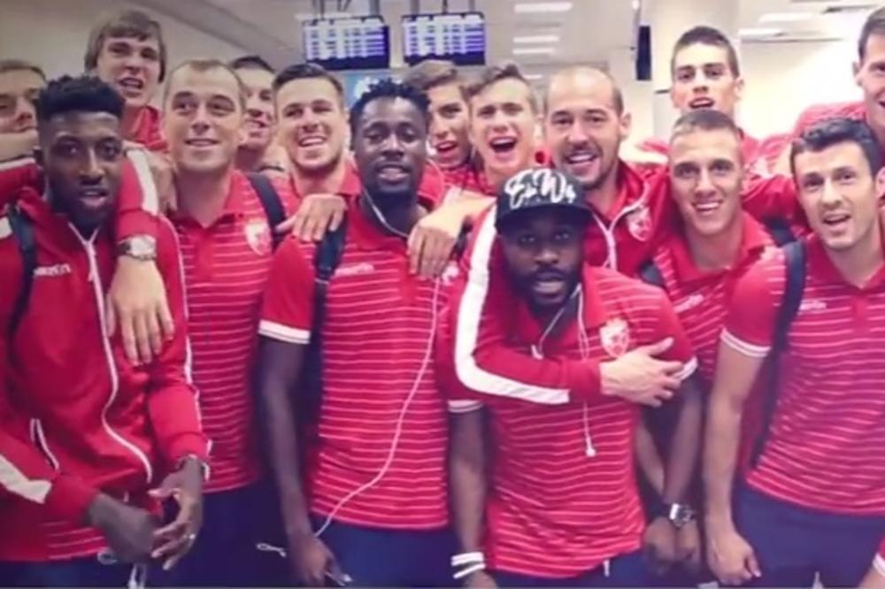 POTPUNA FEŠTA NA PUTU IZ SURDULICE! Fudbaleri Zvezde su autobus pretvorili u GROTLO SEVERA! (VIDEO)