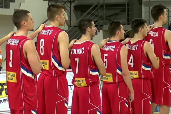 SVAKA ČAST! Orlići pregazili Bosnu i plasirali se u polufinale Evropskog prvenstva! (FOTO)