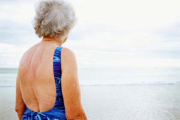 BAKUTA (73) IZ BORA PRIJAVILA MUŽA ZA NASILJE, PA ZAPALILA S DRUGARICAMA NA MORE! Kad se vratila, sačekao je ŠOK!