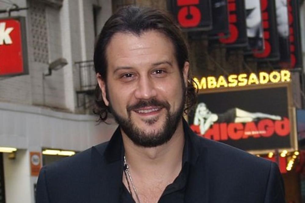 Stefan Kapičić postaje zvezda Holivuda, ali njegova SEKSI devojka je RIBA I PO! (FOTO)