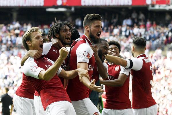 Ko golmanu dopusti da izvede penal - gubi... Arsenal uzeo prvi trofej u sezoni! (VIDEO)