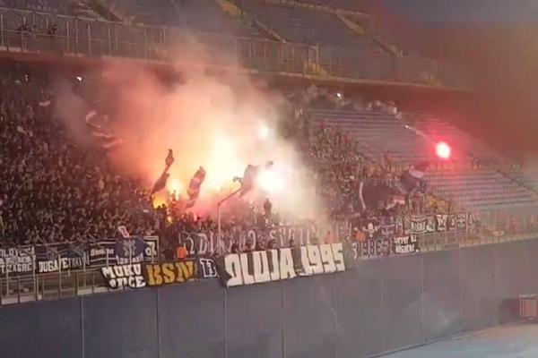 SRAMOTA! Dok Srbi slave evropsku titulu, Hrvati na fudbalskom terenu veličaju antisrpske zločine! (VIDEO)