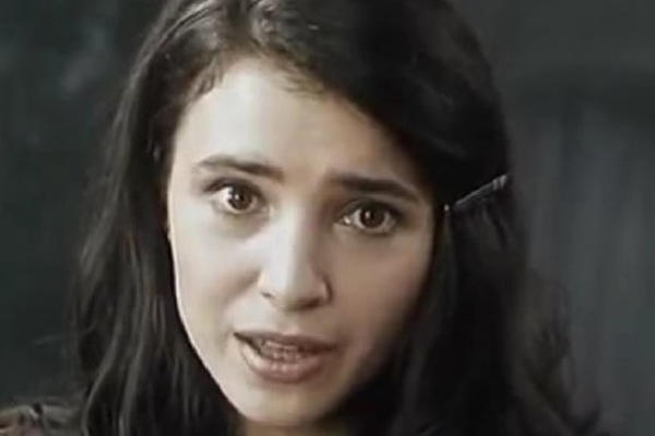 VEROVALI ILI NE - DANAS JE JOŠ LEPŠA! Seksi profesorka iz Lajanja na zvezde 12 godina kasnije još bolja je riba! (FOTO)