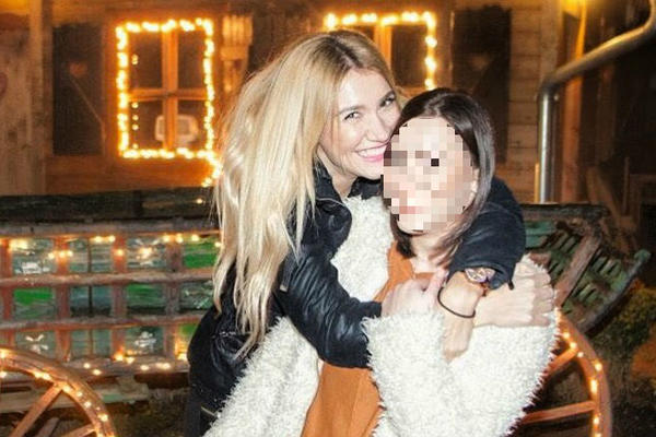 ROĐENA SESTRA VODITELJKE PRVE TV BILA U RIJALITIJU: Svi je znate, FRAPIRAĆETE SE kada čujete o kome je reč FOTO