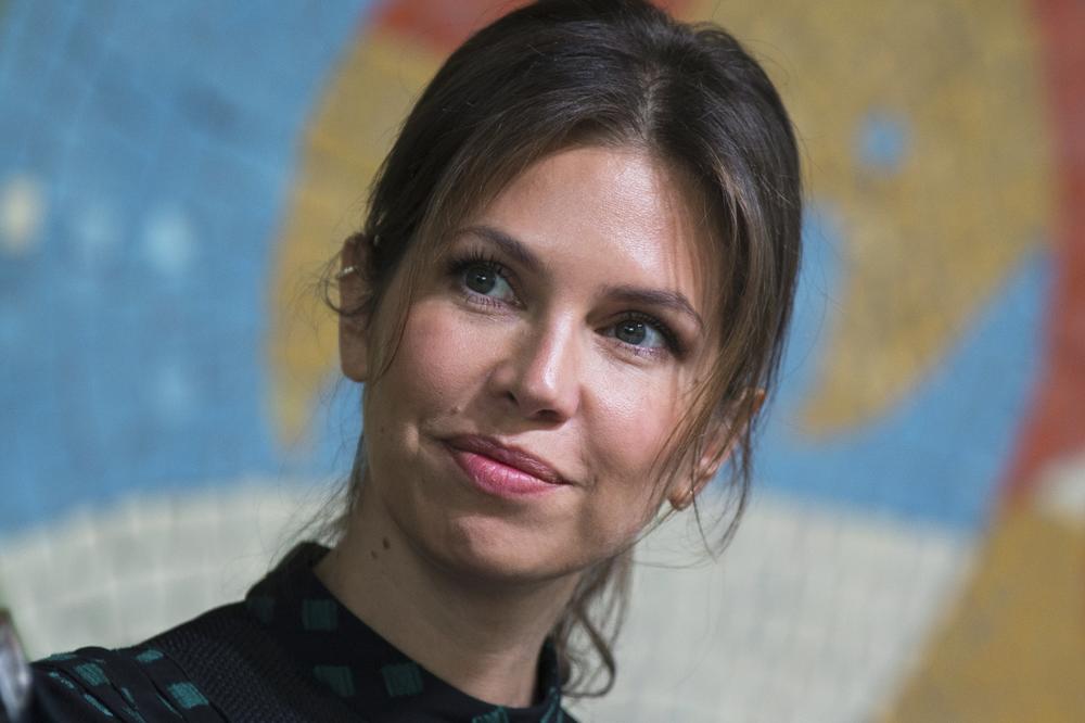 PONIZILA ČITAV ŽENSKI ROD! Daša će Romanu Abramoviču uzeti milione, a njen život obeležio je SKANDAL koji je UŽASNUO svet! (FOTO)