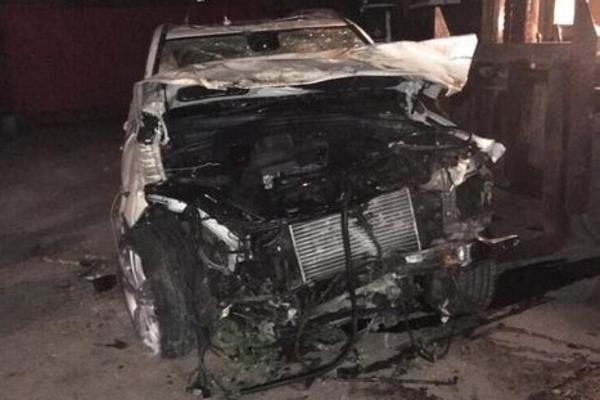 MUZIČAR KOG OBOŽAVA SRBIJA JEDVA PREŽIVEO STRAVIČNU NESREĆU! Dejan je noćas zaspao za volanom i sleteo sa puta!