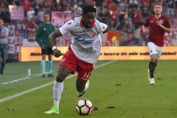 TUČA PREMIJERLIGAŠA ZA BOAĆIJA: Zvezda bi već u januaru mogla da izbroji silne milione od njegove prodaje!