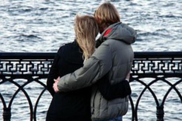 SAMA I NEZAPOSLENA U KASNIM 30-TIM OTKRILA SAM SEBE: Ispovest žene koja se spetljala sa 14 godina mlađim studentom