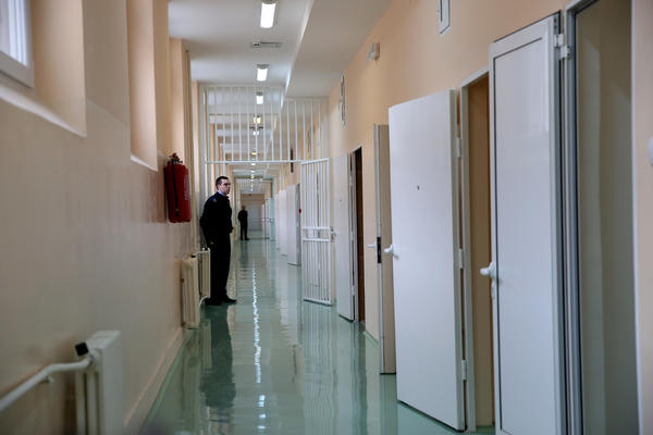 MALOLETNIK SILOVAO DRUGA!? Horor u kazneno-popravnom domu u Kruševcu!