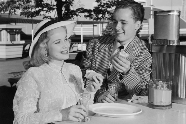 Moja prelepa komšinica nikako nije htela na dejt sa mnom! Sad je moja žena! (FOTO) (GIF)