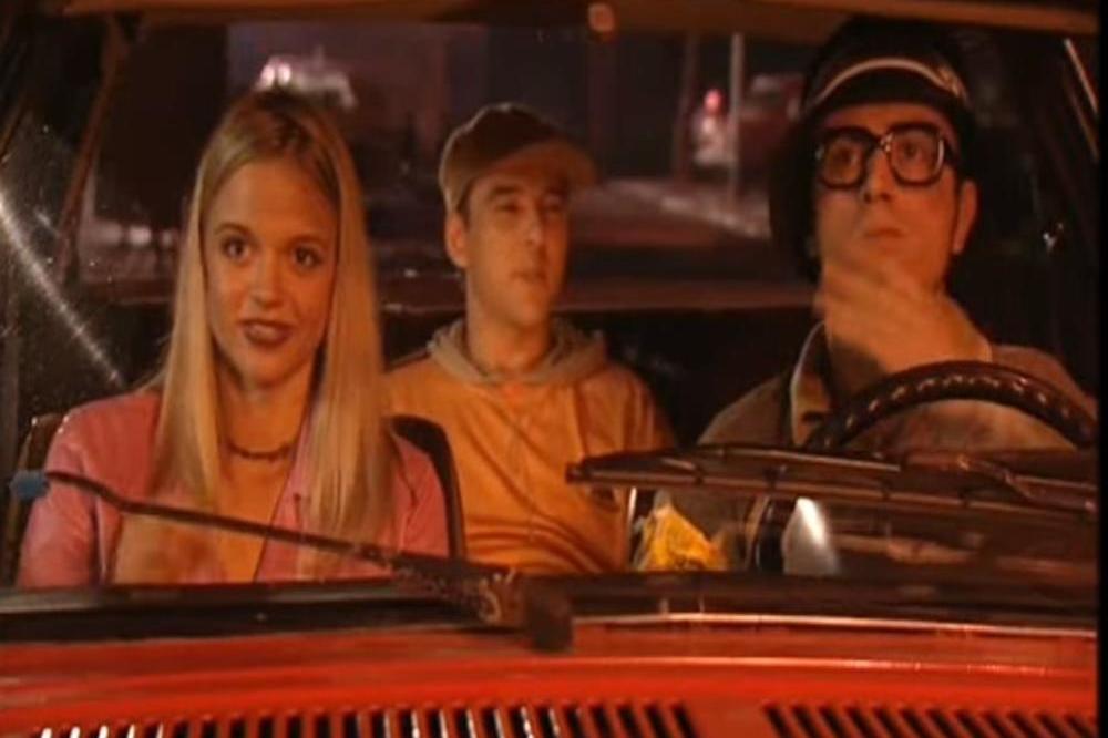 SVI SU BILI LUDI ZA MAJOM, A ONDA JE ONA NESTALA: Konačno je VIDIMO, nije ni čudo što su je OBOŽAVALI! (FOTO)