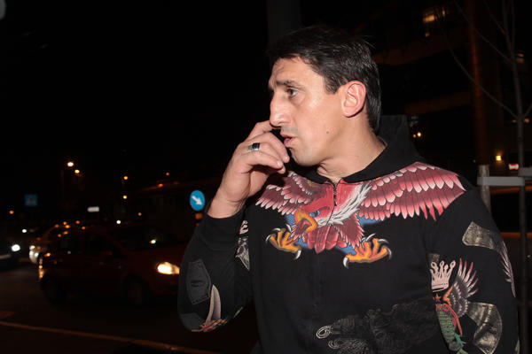 ZOVU GA KRISTINA SAMSUNG, DOBACUJU MU I VREĐAJU GA: Detalji Kristijanovog PAKLA u zatvoru!