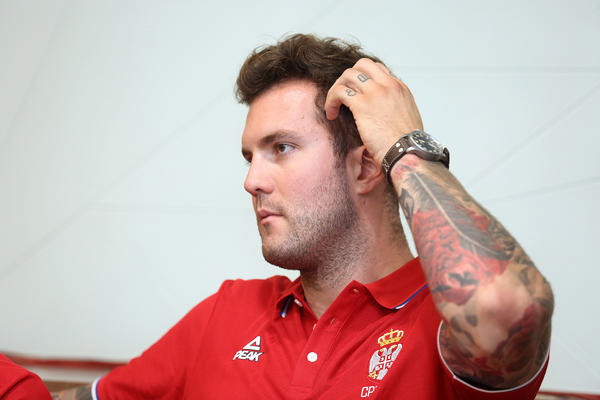 Ovakvog ga još nismo videli: Miroslav Raduljica ima potpuno novi stajling, sada mu se baš vidi da je bajker!