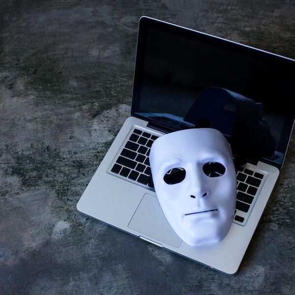 Evo šta STVARNO znači kada vam se pojavi da obeležiite "NISAM ROBOT": Nije naivno!