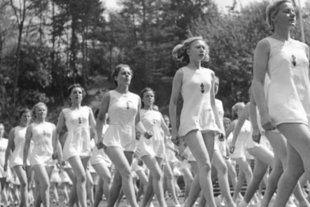 DECA IZ HITLEROVOG EKSPERIMENTA SU I DANAS ŽIVA: Evo šta su im RADILI i ko ih i dalje MUČI (FOTO) (VIDEO)