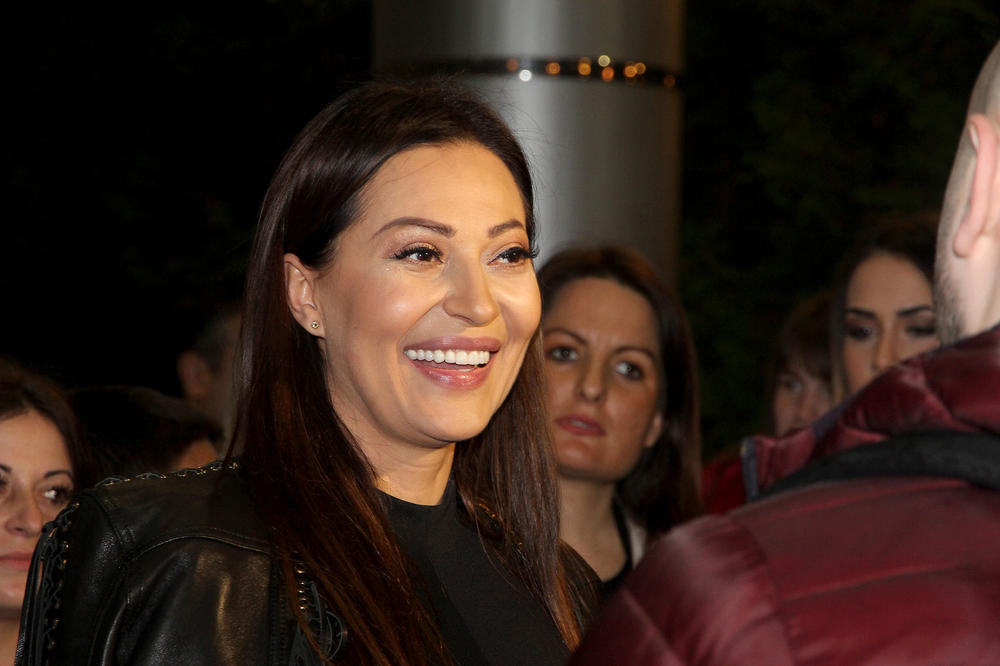 PROGOVORILA O BIVŠEM: Ceca nasred svadbe otkrila detalj o dečku, svi ostali u šoku!