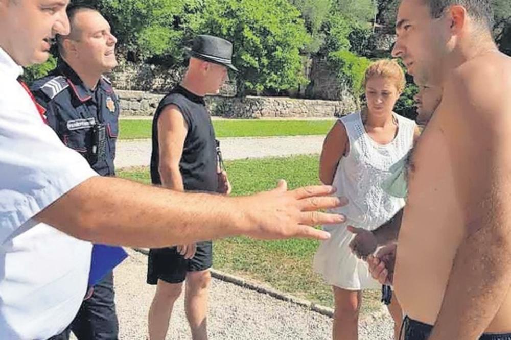 CRNOGORCI MU ZABRANILI KUPANJE NA PLAŽI U BUDVI! Došla i policija, radnik obezbeđenja ga napao!