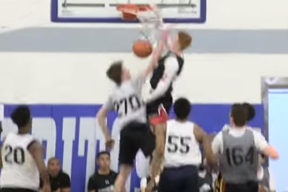 Belac, a kuca kao Kobi! Upamtite ovo ime - Niko Menion! Klinja iz Italije koji daje 42 poena za 29 minuta! (VIDEO)