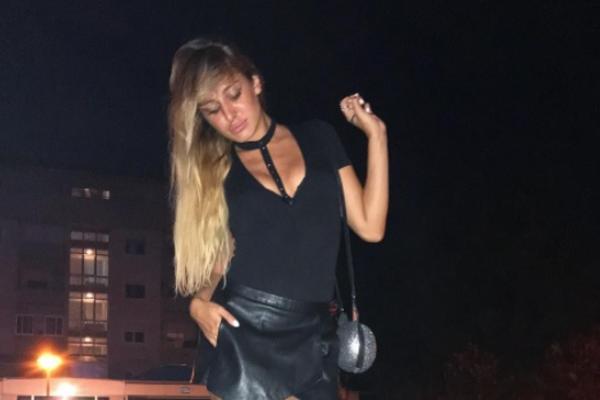 MAJKA BODRI ĆERKU DA SE SLIKA: Ovako je Anabela podržala Lunine provokativne fotke!