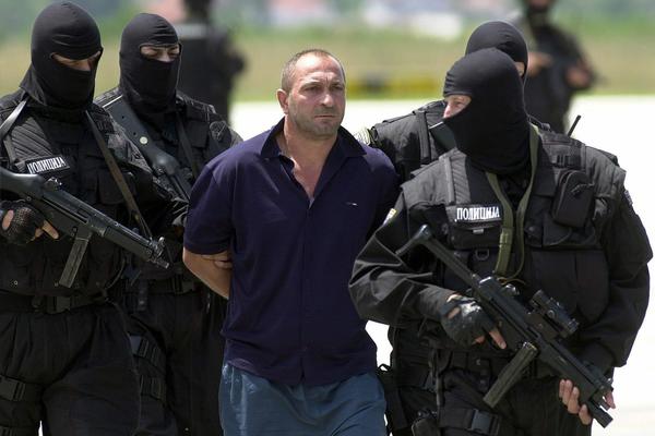NAJVEĆI BALKANSKI MAFIJAŠ UBIJEN ZBOG KRVNE OSVETE: Novi detalji likvidacije na plaži!