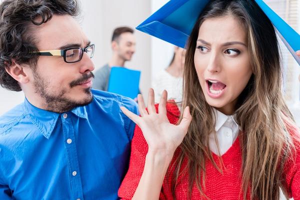 Ako ti kaže ovih 5 stvari, beži od njega i ne osvrći se! (FOTO) (GIF)