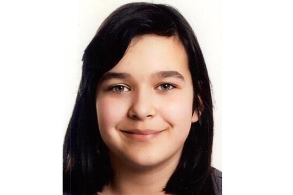 NAĐITE NAŠU ĆERKU, NAMAMILI SU JE I OTELI PRED KUĆNIM PRAGOM! Nestala devojčica (13)! (FOTO)