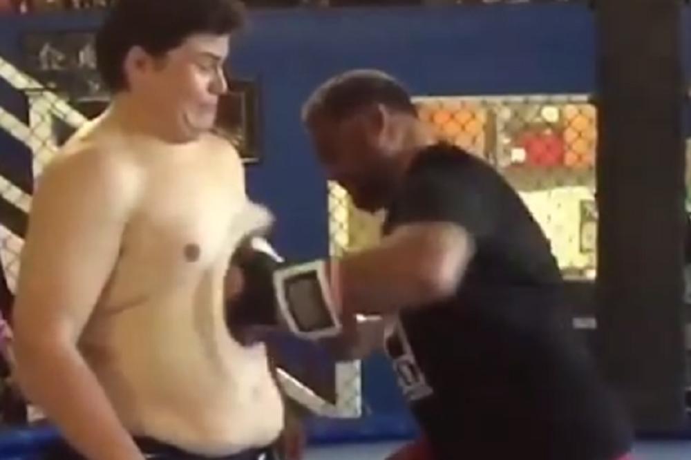 Hrabrost ili ludost?! Tražio je da ga UFC borac udari, a evo kako se završilo! (FOTO) (VIDEO)