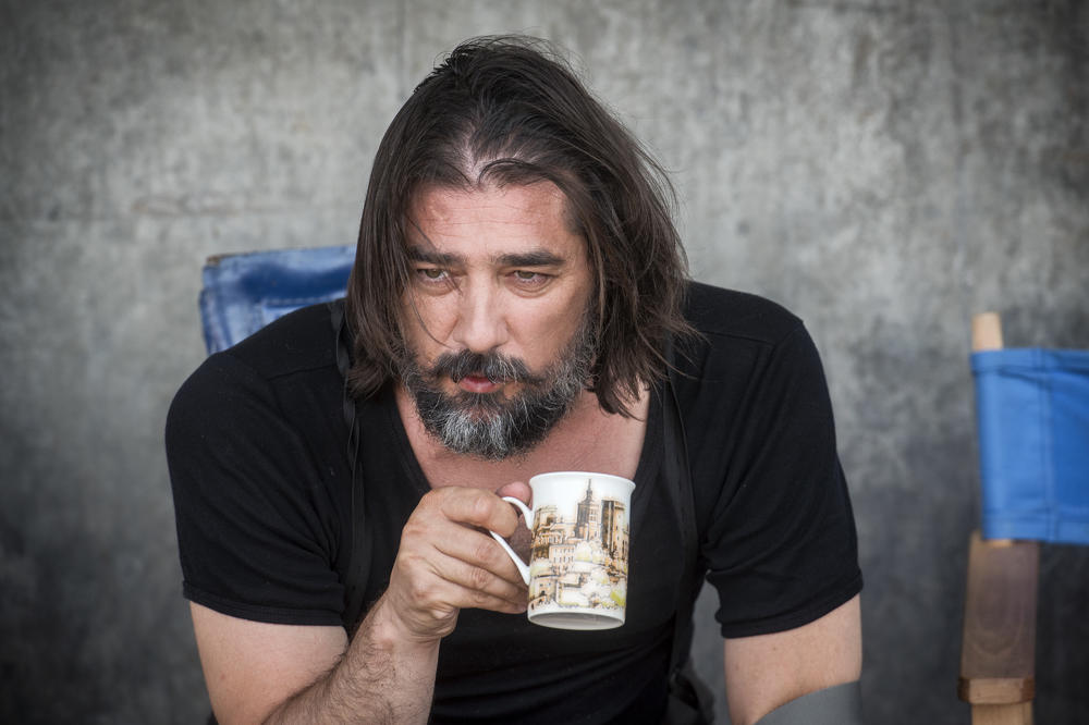 NIKAD NIJE PRIČAO O TOME: Detalji iz teškog života Vojina Ćetkovića: Dešavalo se da nas petoro spavamo zajedno...