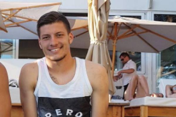 Luka Jović pokazao tetovažu i baš je moćna, a sve Delije će je "lajkovati"! (FOTO)