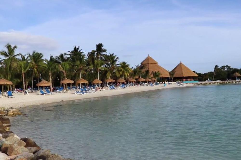 ULAZ NA OVU PLAŽU KOŠTA ČAK 99 DOLARA: Ako ste mislili da znate šta je luksuz, pogledajte bolje! (VIDEO)