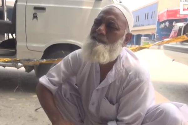 Ovaj čovek već godinama JEDE KAMENJE i tvrdi da ŽIVO OD TOGA, a šta vi kažete na reakciju njegove porodice? (VIDEO)