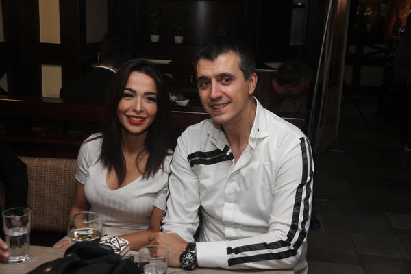 OPET POPADALI ZBOG DROGE: Kod žene Marka Bulata ponovo pronađen kokain, i pevač je uhapšen!