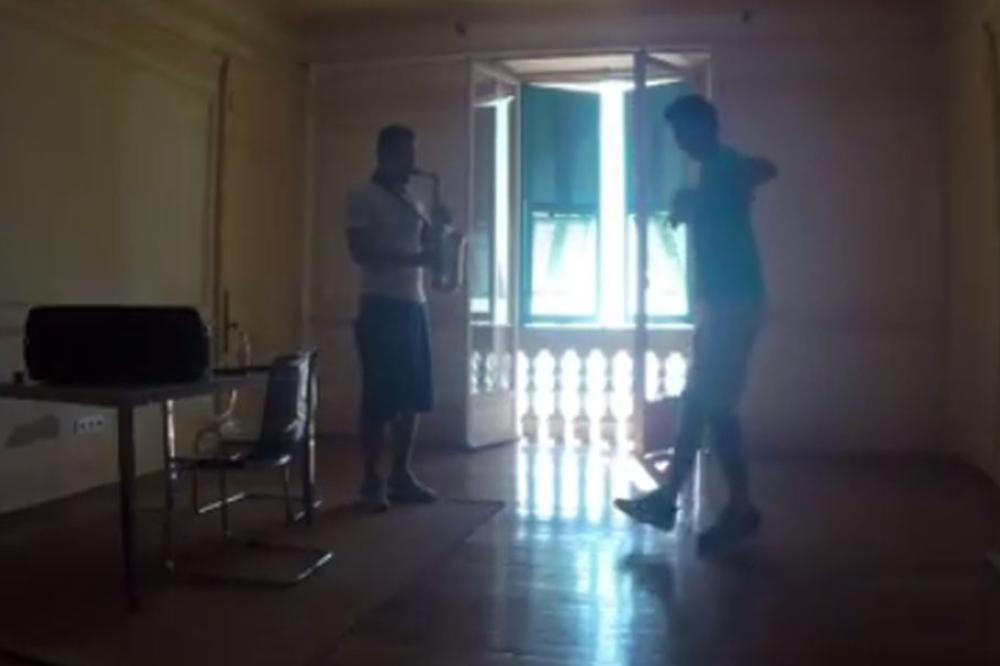 Trešti Užičko kolo iz Noletove gajbe u Monaku, a Đoković ga plete kao pravi Srbin! (VIDEO)