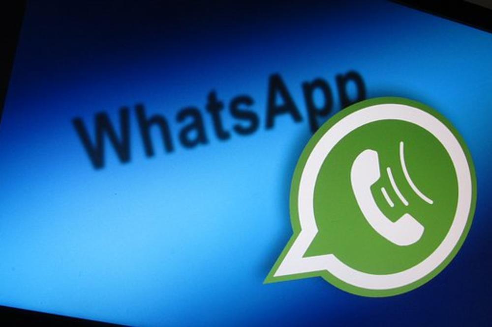 OPCIJA SA FEJSBUKA SADA I OVDE! WhatsApp uveo obojene statuse (FOTO)
