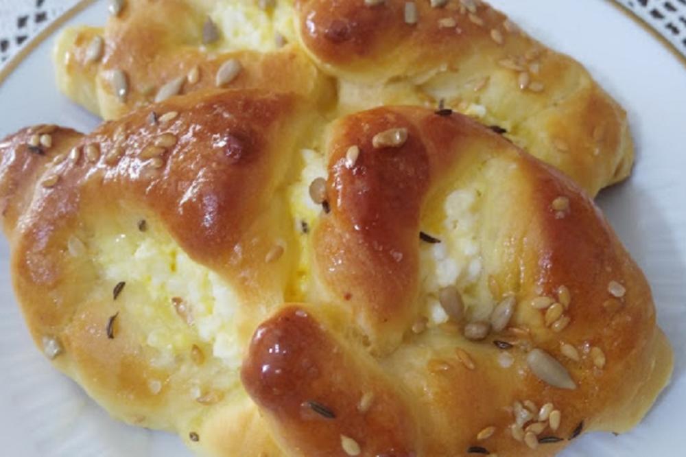 Nema boljeg doručka od bakinih kiflica! Meke su kao duša!(RECEPT) (VIDEO)