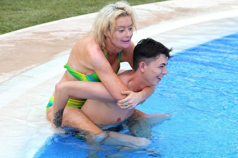 TRANSRODNA OSOBA (39) i KLINAC U VEZI! Ovu vezu osuđuje pola sveta!