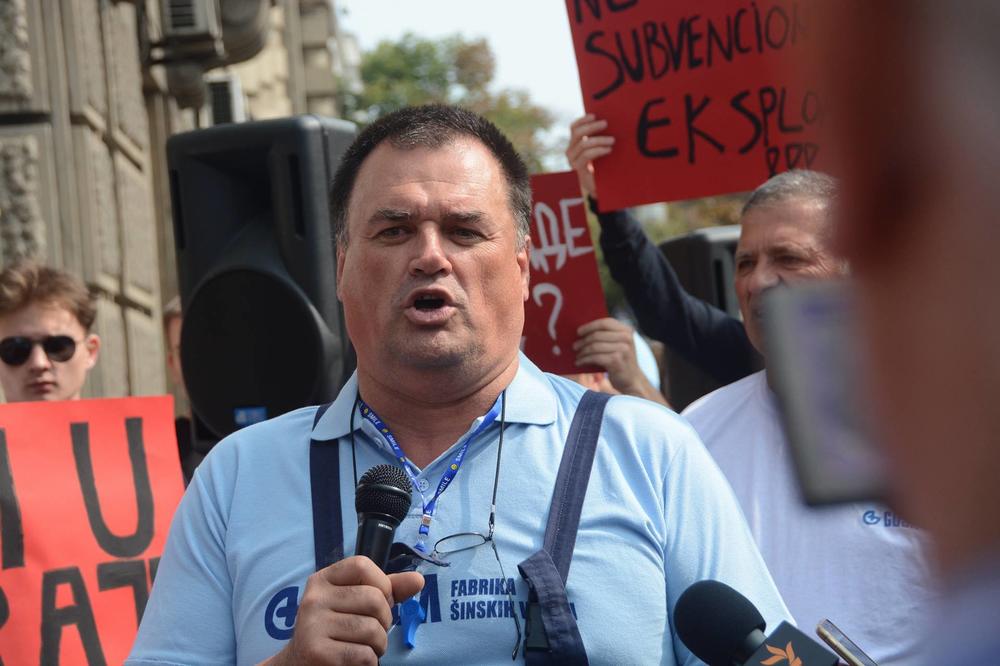 CENIMO BG NA VODI, FONTANE, KULE I GRADOVE, ALI JA NEMAM PARE DA DETETU KUPIM PATIKE! Dramatična poruka radnika Goše koji 3 godine nije primio platu!