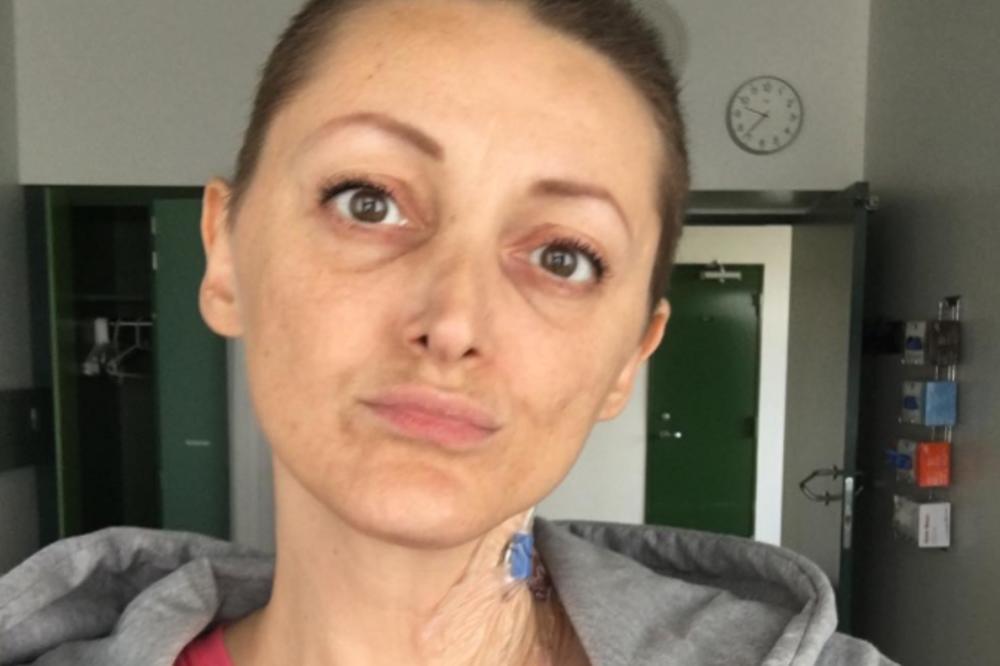 TRAGEDIJA! PREMINULA PEVAČICA KOJA SE BORILA SA RAKOM: Dona Ares umrla posle teške bolesti!