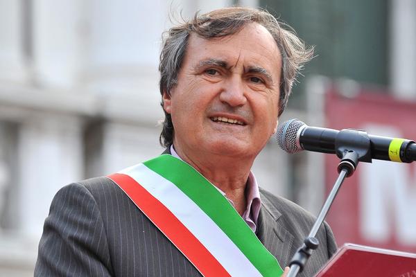 AKO NEKO U VENECIJI VIKNE "ALAHU AKBAR", PUCAĆEMO U NJEGA POSLE 3 KORAKA: Reči italijanskog političara zvone Evropom! (VIDEO)